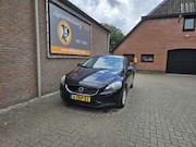 Volvo V40 - 2.0 D4 Momentum Business