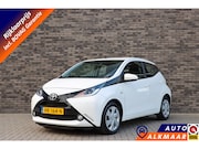 Toyota Aygo - 1.0 VVT-i x-play | Airco | Cruise control | Camera | Rijklaa