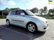 Suzuki Swift - 1.5 Exclusive