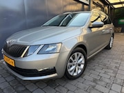Skoda Octavia - 1.0 TSI Business Climat Cruise Carplay Trekhaak