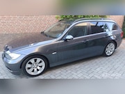 BMW 3-serie - 318i High Executive APK 9-7-2027/Trek