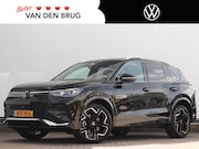 Volkswagen Tiguan - 1.5 eHybrid R-Line Edition | Wegklapbare trekhaak | Stoelven