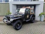 Jeep Wrangler - 4.0i Hardtop | 6 cilinder | Softtop | Bikini top |