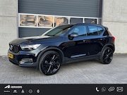 Volvo XC40 - 2.0 T4 R-Design / Navigatie / Airco Automatisch / Sensoren V