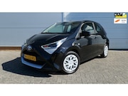 Toyota Aygo - 1.0 VVT-i x-play NL-Auto Carplay Achteruitrij camera Airco I