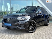 Volkswagen Touareg - 3.0 TSi eHybrid 4MOTION R Black Edition Luchtvering / Trekha