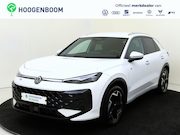 Volkswagen T-Roc - 1.5 eTSI R-Line | Trekhaak | Achteruitrijcamera | Matrix LED