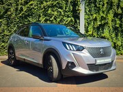 Peugeot e-2008 - EV GT 50 kWh 3-fase | ACC | Camera | Stoel- & Stuurverwarmin