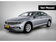 Volkswagen Passat - 1.5 TSI Business | ACHTERUITRIJCAMERA | APPLE CARPLAY - ANDR