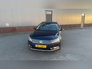 Volkswagen Passat - 2.0 TDI Comfortline BlueMotion Clima Blauw 2011