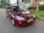 Ford Focus - 1.6-16V Ghia () ZEER NETTE FOCUS 1e eigenaar
