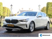 BMW i5 - Touring eDrive40 84kWh | ORIGINEEL NL! | B&W AUDIO | CAMERA 