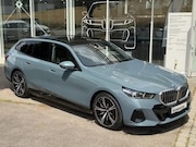 BMW 5-serie - 550e xDrive M-SPORT * PANORAMA, BRUIN LEDER, TREKH, 20-inch