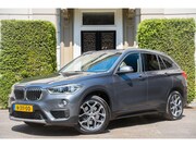BMW X1 - xDrive20i High Executive TREKHAAK | PANO | ADAPTIVE | KEYLES
