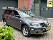 Mitsubishi Outlander - 2.0 Invite|Elek.pakket|Trekhaak|Inruilkoopje|Hoge instap|Pio
