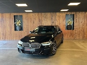 BMW 5-serie - Touring 520d Business Edition Plus / Camera / Stuurverwarmin