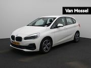 BMW 2-serie Active Tourer - 218i Executive Edition | NAVIGATIE | HEAD-UP | KLIMAATREGELI