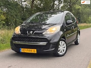 Peugeot 107 - 1.0-12V Millesim 200 | " 148.000 " KM + Airco Nu € 3.450,