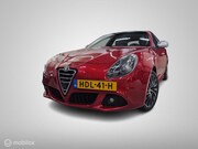 Alfa Romeo Giulietta - QV 1750tbi Rosso comp/Pano/Xenon/Navi