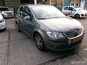 Volkswagen Touran - 1.6 Trendline Business