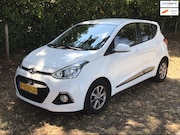 Hyundai i10 - 1.0i i-Motion met airco/cruise, staat
