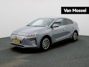 Hyundai Ioniq - Premium EV 38 kWh | SOH 100% | Achteruitrijcamera | Warmtepo