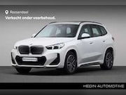 BMW iX1 - eDrive20 67 kWh M-Sport | Panoramadak | Trekhaak |