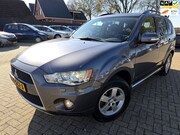 Mitsubishi Outlander - 2.0 Edition One 2012. Airco/Cruise/Trekhaak/2e eigenaar etc.