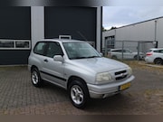 Suzuki Grand Vitara - 2.0 Metal Top 4WD