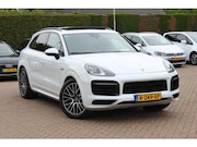 Porsche Cayenne - 3.0 E-Hybrid / Trekhaak / Panoramadak / 360Camera / Luchtver
