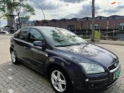 Ford Focus - 1.6-16V Titanium leder bekleding nieuw apk bij aflevering