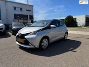 Toyota Aygo - 1.0 VVT-i x-play Automaat! 58.737Km