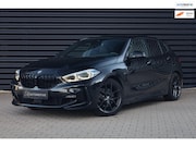BMW 1-serie - 118i High Executive M sport / CARPLAY / MAXTON / SFEERVERLIC