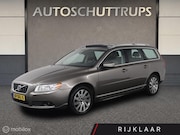 Volvo V70 - 1.6 T4 Limited Edition LEDER / STOELVERW. / DAKJE / TR.HAAK