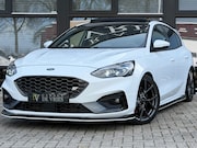 Ford Focus - 2.3 EcoBoost ST-3 Panoramadak Sportuitlaat ACC Recaro Maxton