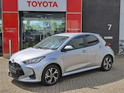 Toyota Yaris - 1.5 Hybrid 115 DYNAMIC STOEL/STUURVERW BLIND SPOT PARK-SENSO