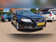 Volvo V70 - 2.0T Summum Lederen bekleding, airco, cruise control.