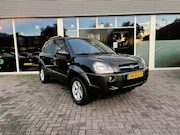 Hyundai Tucson - 2.7i V6 4WD Style Automaat / Nieuwe Distributieriem + waterp