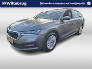 Skoda Octavia - Combi 1.0 TSI Business Edition LED / Navigatie / Parkeersens