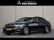 BMW 3-serie - 318i M-Sport Automaat | Shadow Line | Achteruitrijcamera | H