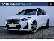 BMW iX1 - eDrive20 M Sport / Panoramadak / Sportstoelen / Co