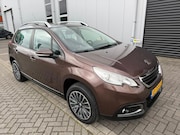 Peugeot 2008 - 1.2 VTi Active Cruise / Trekhaak / Panorama / Navi / Airco