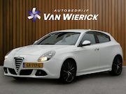 Alfa Romeo Giulietta - 1.4 T Distinctive 5-Deurs 120PK! | Xenon | Cruise | Sportsto