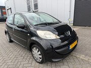 Peugeot 107 - 1.0-12V XS