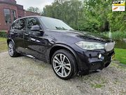 BMW X5 - XDrive40e High Executive M-sport dealer onderhouden