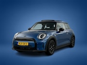MINI Cooper - Mini 1.5 Camden Plus Pano-dak/Head-Up Display/Camera/Leder