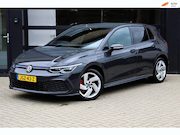 Volkswagen Golf - 1.4 eHybrid GTE | SOH 95.5%| Camera | Stoel/Stuur Verwarming