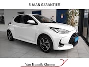 Toyota Yaris - 1.5 Style | Park sensoren | Dodehoek | Apple/Android | Stoel