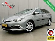Toyota Auris - 1.8 Hybrid Executive|Trekhaak|NL-Auto