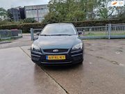 Ford Focus - 1.6-16V Ambiente